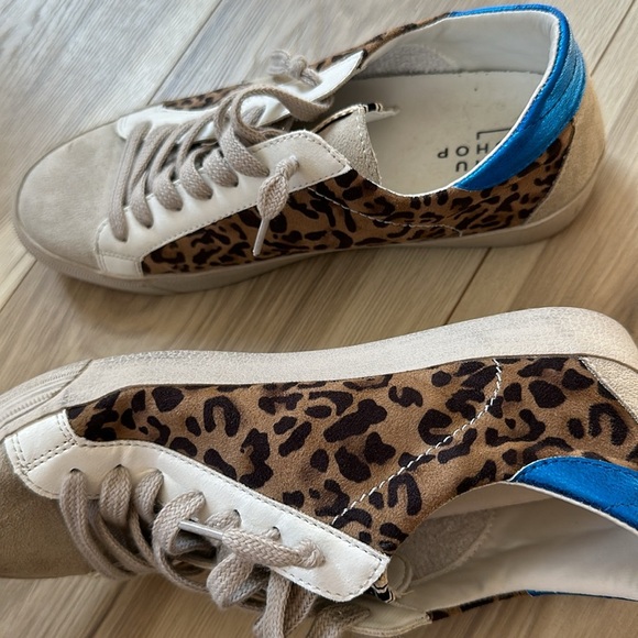 Cheetah/blue sneakers - Picture 3 of 6